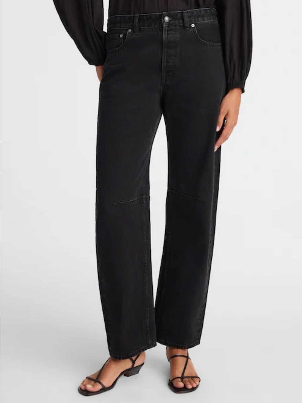 Madewell The Darted Barrel-Leg Jean in Washed Black